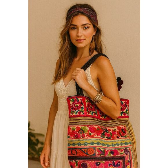 Unbranded Handbags - Authentic Vintage Y2K Mexican Floral Embroidered Handmade Shoulder Pom Pom Purse